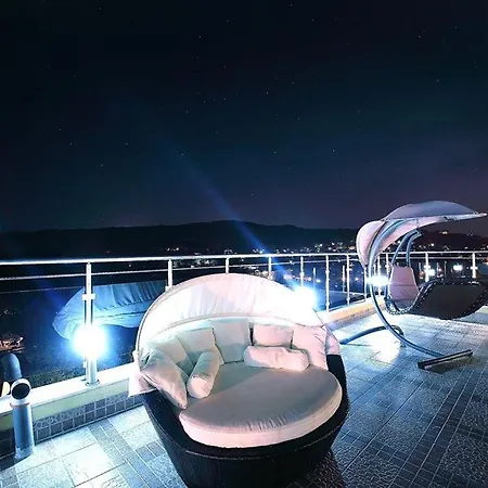 Deluxe Art Maisonettes In Panoramic Roof Complex * Balchik