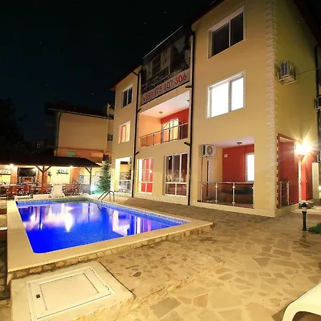 Deluxe Art Maisonettes In Panoramic Roof Complex Apartment