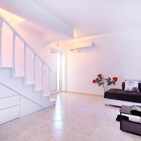 Apartment Deluxe Art Maisonettes In Panoramic Roof Complex