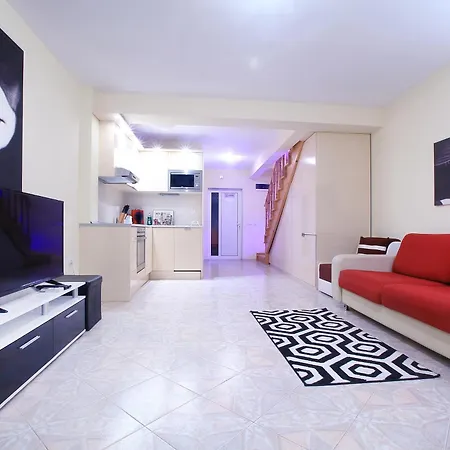 Deluxe Art Maisonettes In Panoramic Roof Complex Apartment Balchik